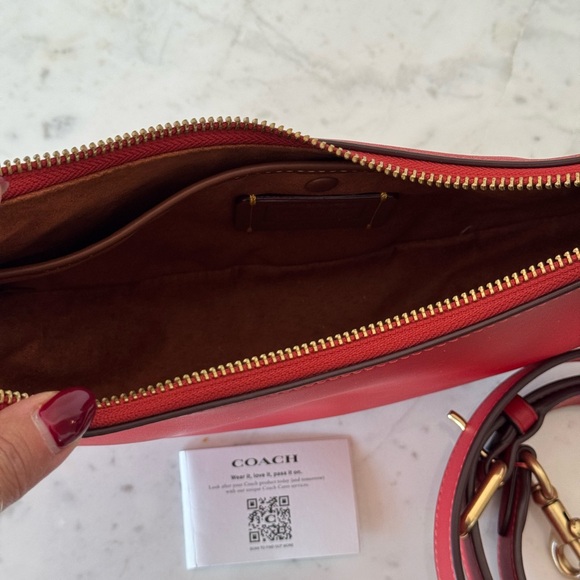 Coach Mira Shoulder bag - Picture 5 of 9